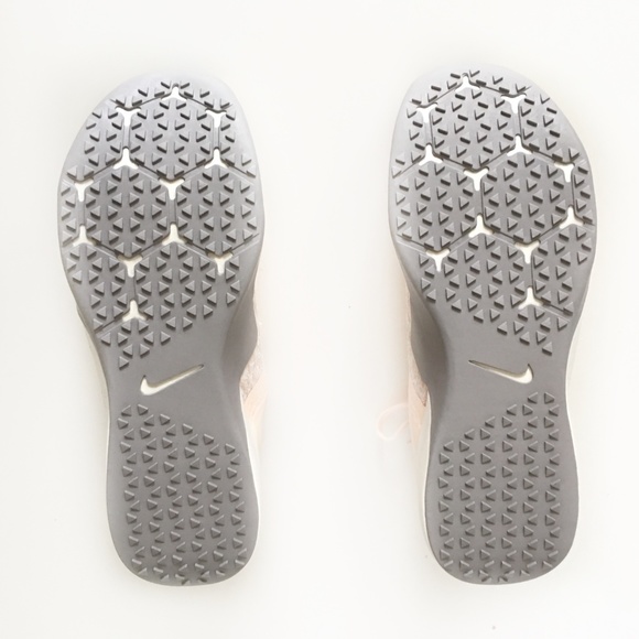 NIB Nike Foundation Elite 10 Womens - Picture 6 of 8